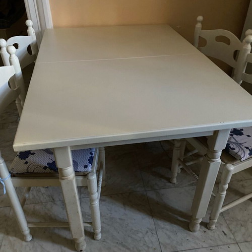 Wooden dining set white used, extendable with 4 chairs