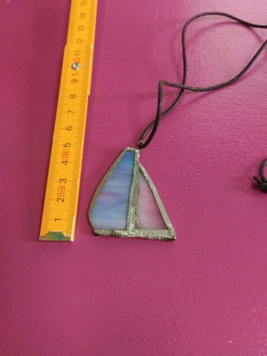 Necklace like new, pendant jewelry with cord