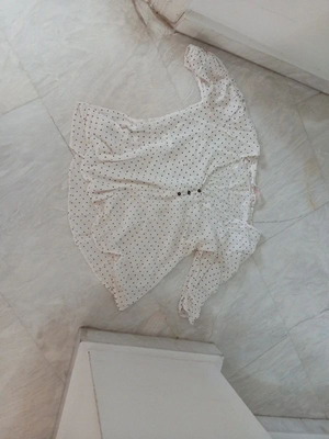 Zara women's blouse like new, size S, white and black
