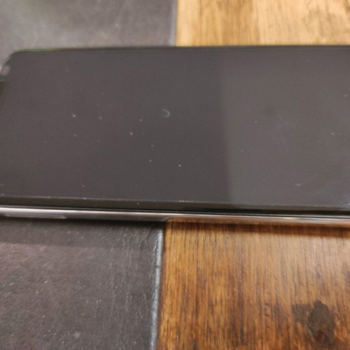 Fluo mobile phone like new, black, Android, up to 7.9 MPixel