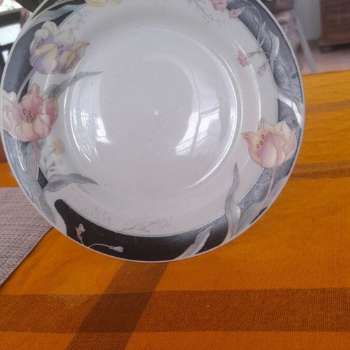 Decorative plate