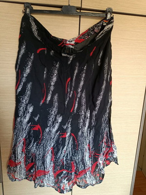 Vintage midi skirt like new, black with white and red details