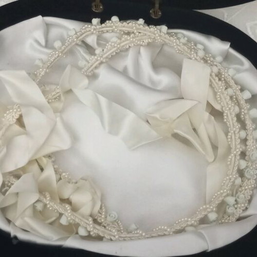 Silver Stefanochiki 925 like new with pearls in wooden box