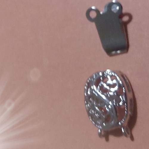 Steel clasp for jewelry, carved, silver color