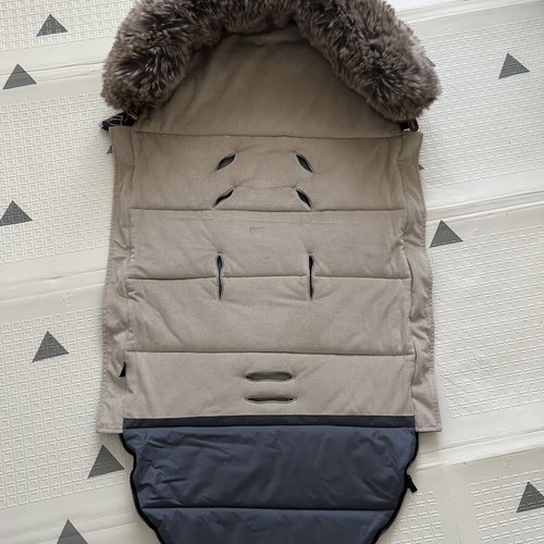 La Millou Footmuff like new with waterproof lining and removable fur hood