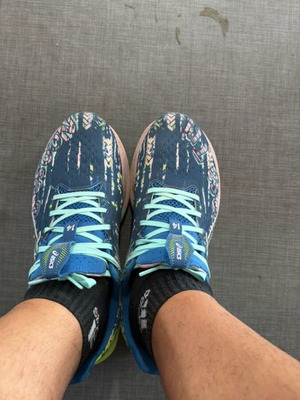 Asics running shoes, multicolor, size 42