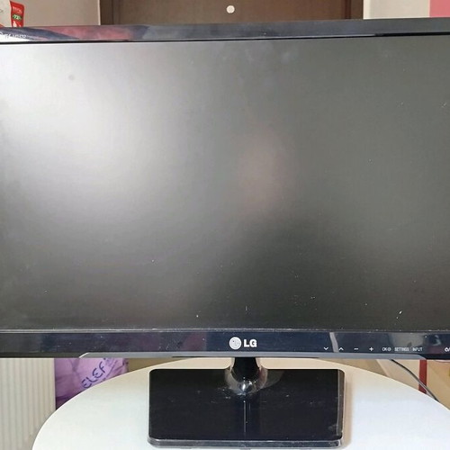 LG 24" LED FHD 1080p TV Monitor used