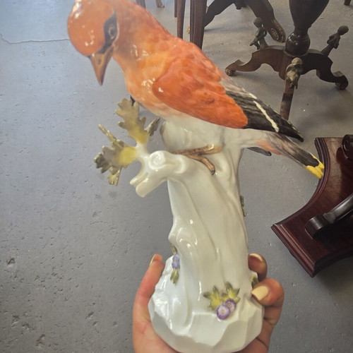 Meissen porcelain figure like new, waxwing on branch