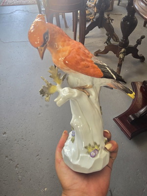 Meissen porcelain figure like new, waxwing on branch