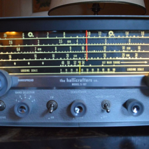 Hallicrafters S-107 receiver like new, made in 1960