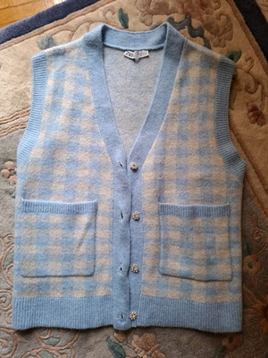 Zara sleeveless knitted vest blue checkered like new size medium