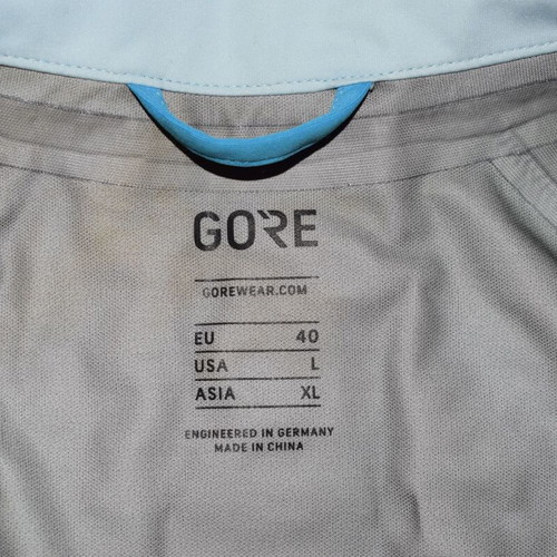 Gore Wear C5 Gore Tex Jacket women size L EU 40 like new, blue