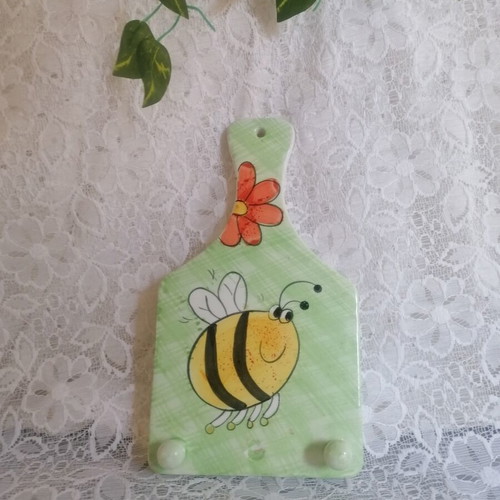 Ceramic kitchen hanger with enamel painting, like new
