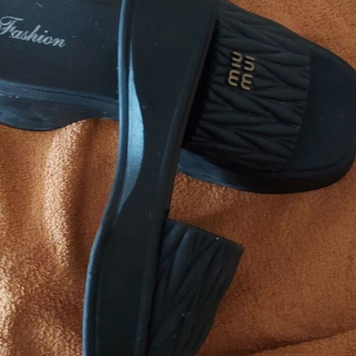 Slippers used size 40 black with anatomical memory foam sole