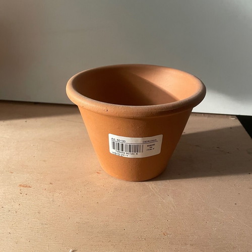 Deroma terracotta flower pots with hole made in Italy, set of 10