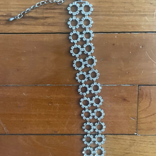 Bracelet like new, no stones missing