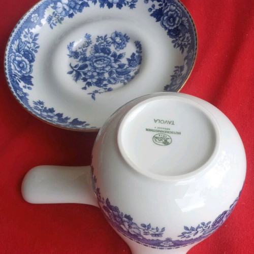 Vintage sauce boat from German porcelain Hutschenreuther like new