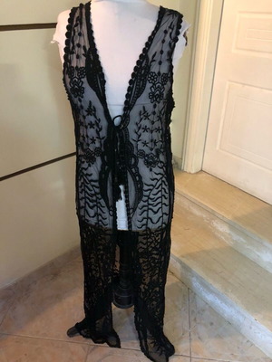 Women's caftan like new, black with lace details, size S
