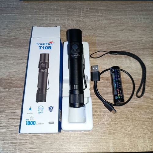 Trustfire T10R Luminus SST40.2 LED flashlight new with USB-C charging