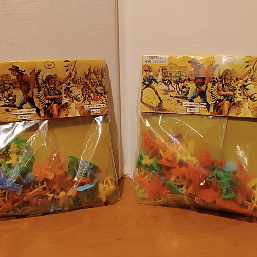Solpa small scale toy soldiers, set of 6 boxes