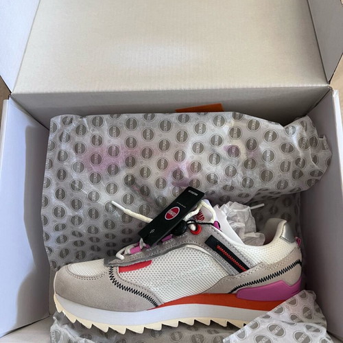 Colmar trainers new, size 37, beige and pink