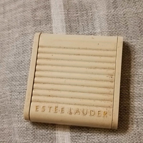 Estēe Lauder Highlights Vintage Like New 1980