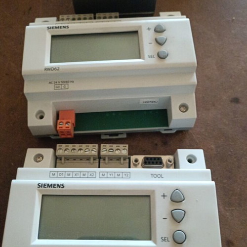 Siemens RWD62 PLC like new, pack of 2 with power supply