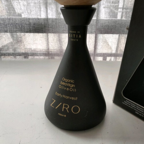 Ziro collectible bottle like new with box