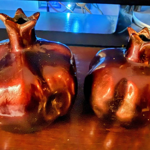 Set of 2 decorative pomegranates burgundy with metallic color like new