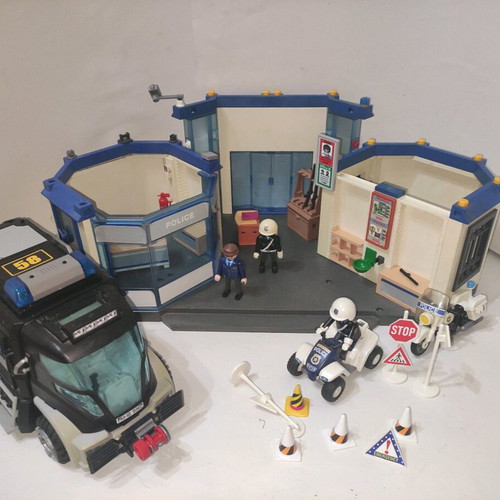 Playmobil police station with car and figures used set