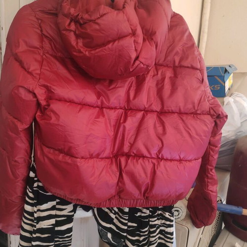Zuiki Crop Jacket L like new, burgundy with removable hood