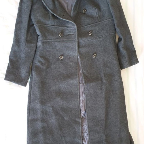 Women's vintage coat (London 1972)
