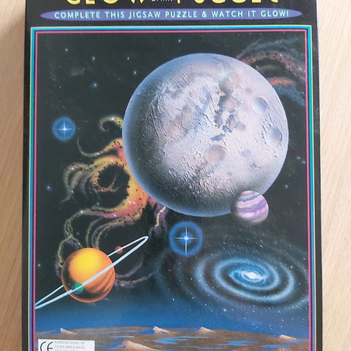 Puzzle with planets like new, 250 pieces