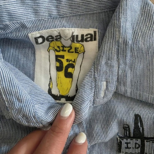 Desigual shirt size 5/6 like new, blue