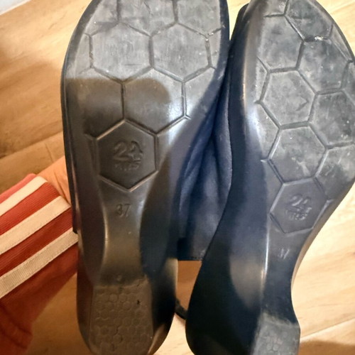 HRS leather blue sandals like new, size 37.5