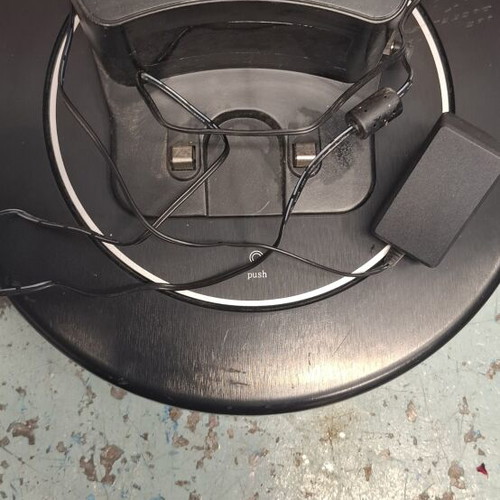Robot Vacuum Cleaner like new, lightly used