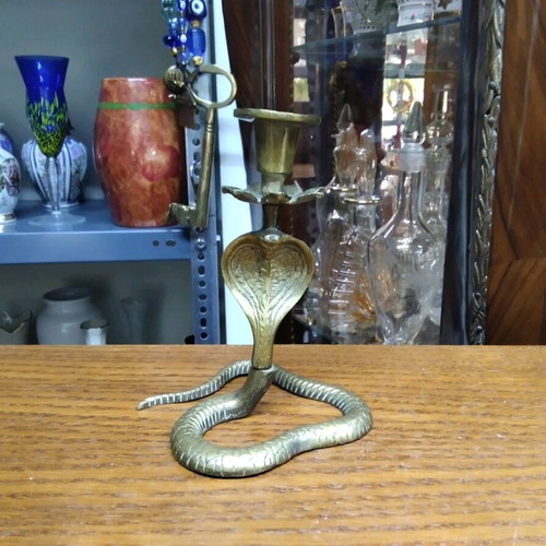 Bronze cobra-style single candle holder used 14x8x8 cm