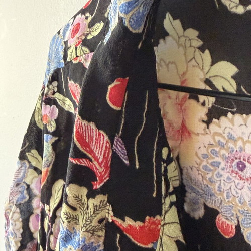 Oversized floral women sheer shirt like new, size 2 XL