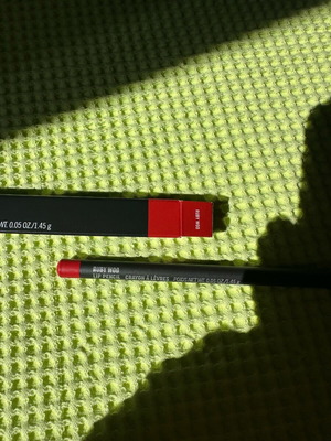 Mac Ruby Woo lip pencil new