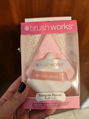 Brushworks Triangular Powder Puff Duo pon-pon new