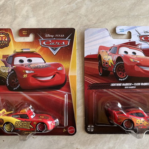 Disney Pixar Cars Lightning McQueen Race & Rescue and FLM26 set of 2 new