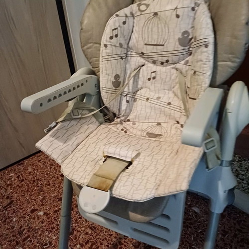 Chicco high chair used, adjustable and reclining