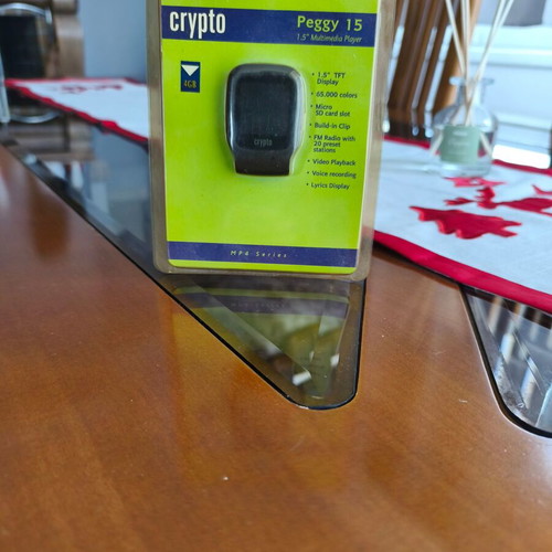 Crypto Peggy 15 Mp4 new, collectible, black