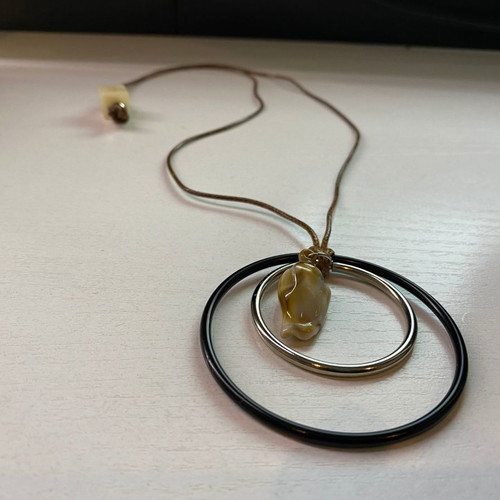 Necklace with shell new
