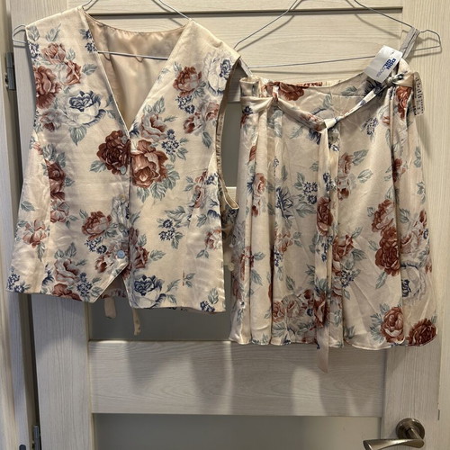 Don Donna women's floral vest and skirt set