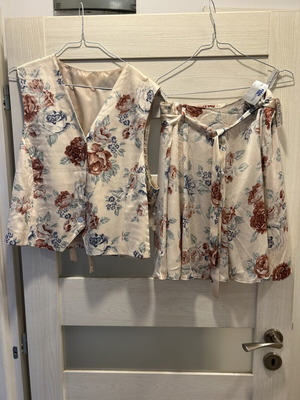 Don Donna women's floral vest and skirt set