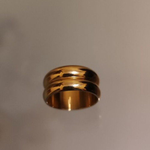 Gold-colored stainless steel ring new, size 8