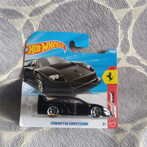 Hot Wheels Ferrari set new