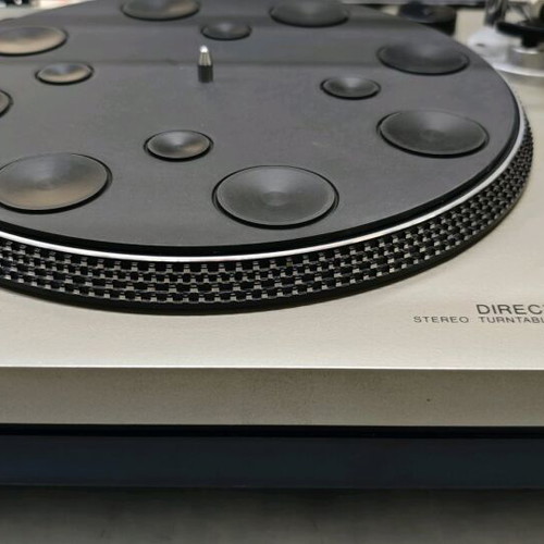 Sony PS 3300 Direct Drive turntable used with cracked lid