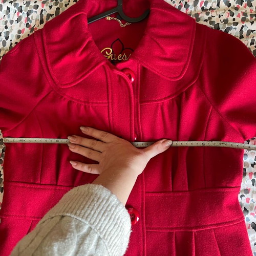 Guess medium red coat like new